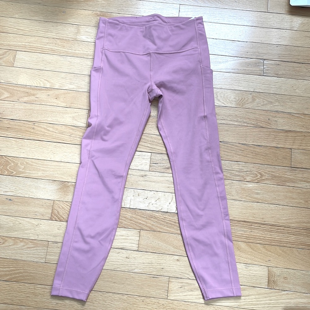 Athleta 7/8 Stash Leggings
